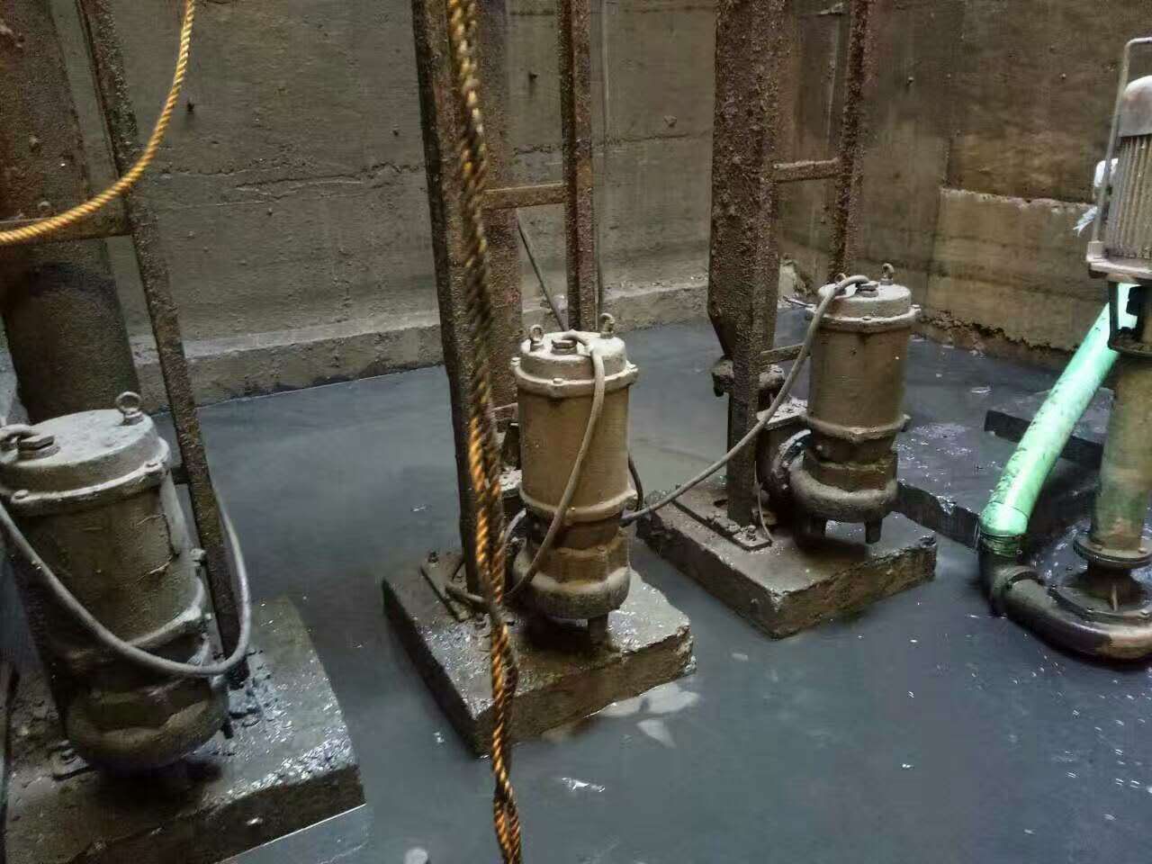 孝南污水池清理